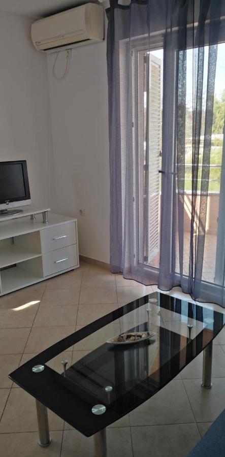 Apartman Valbandon Fažana Exterior foto