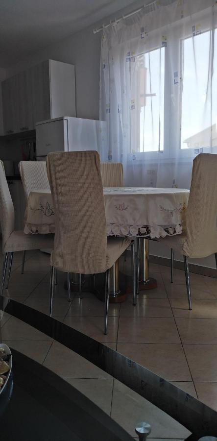 Apartman Valbandon Fažana Exterior foto