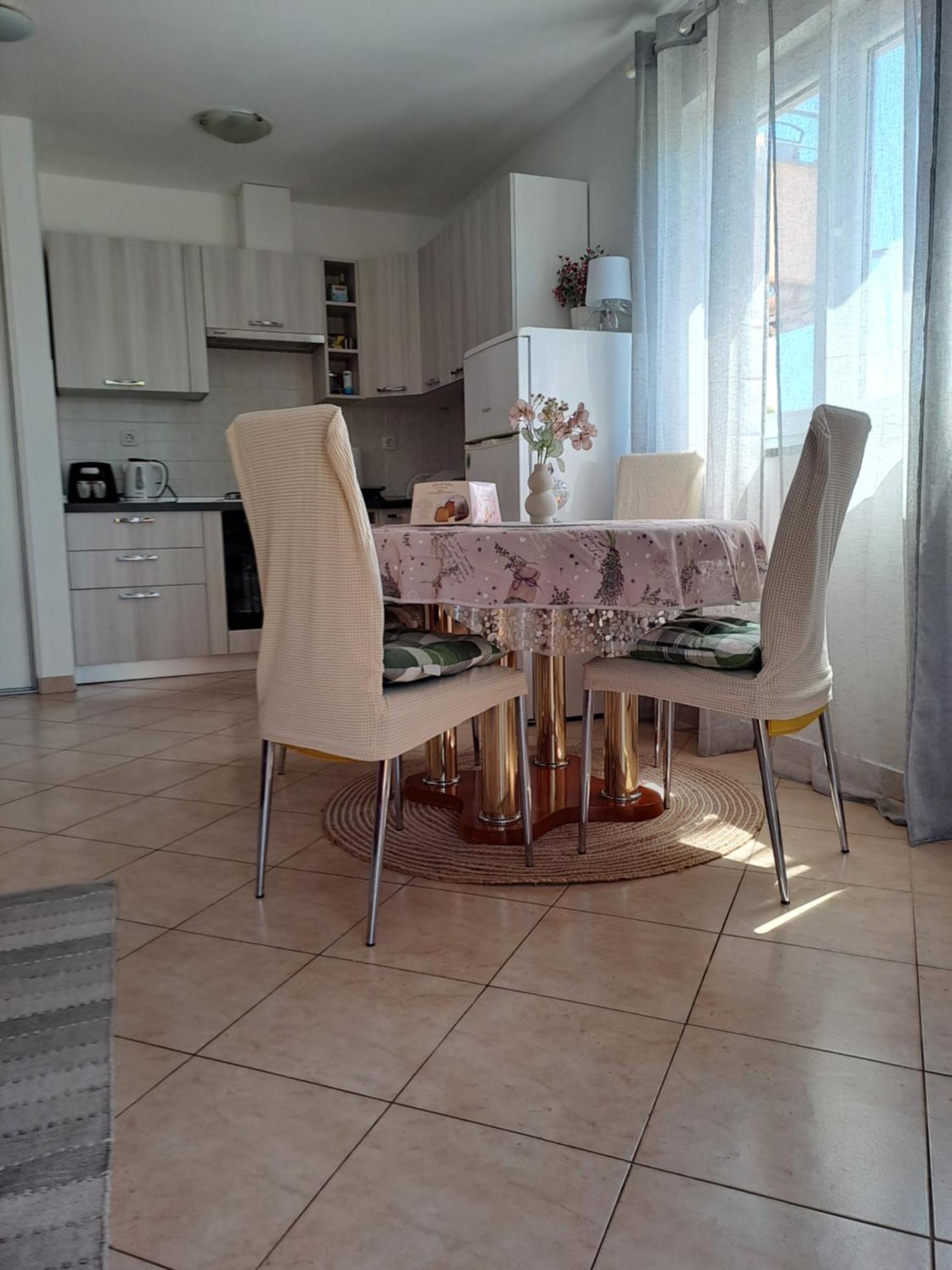 Apartman Valbandon Fažana Exterior foto